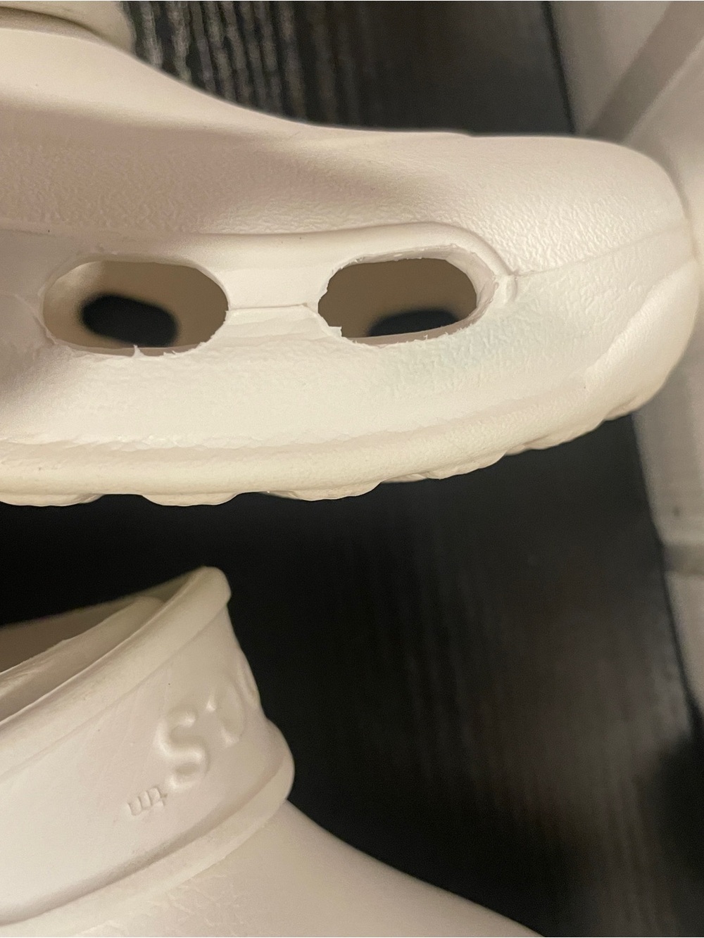 CROCS unisex Classic Clogs in White size M6/W7 - Picture 9 of 10